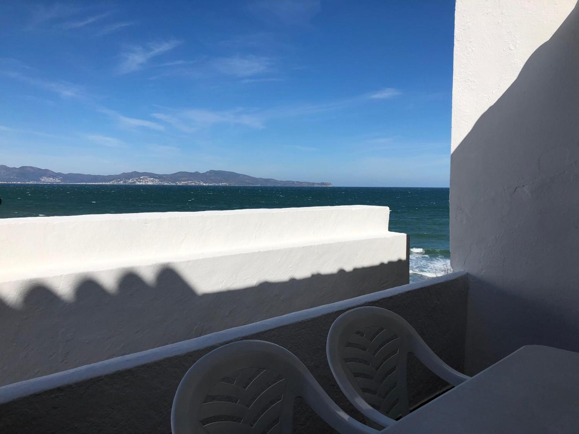 Apartaments La Palmera, Terrace & Pool Sant Marti d'Empuries Exterior photo